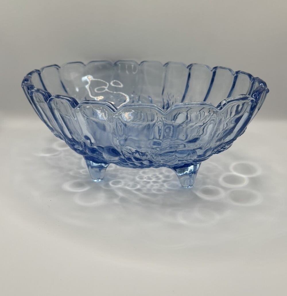 VTG Indiana Glass Pastel Blue Oval 4 Footed Centerpiece Fruit Bowl Harvest Grape